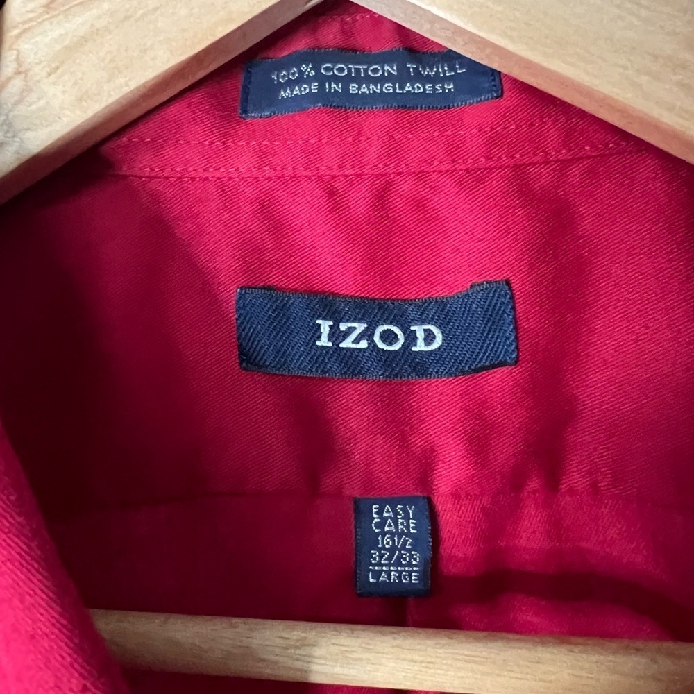 IZOD Crimson Red Cotton Twill Men's Button Down Shirt w Pocket - 16 1/2, 32/33 - Picture 4 of 8